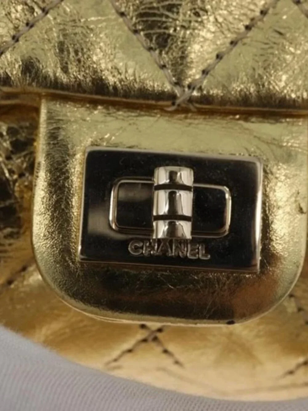 CHANEL brand	chanel color	gold